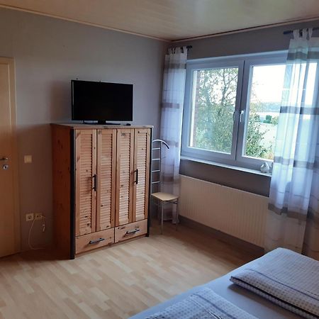 Ferienwohnung Van Den Berg เรส ภายนอก รูปภาพ