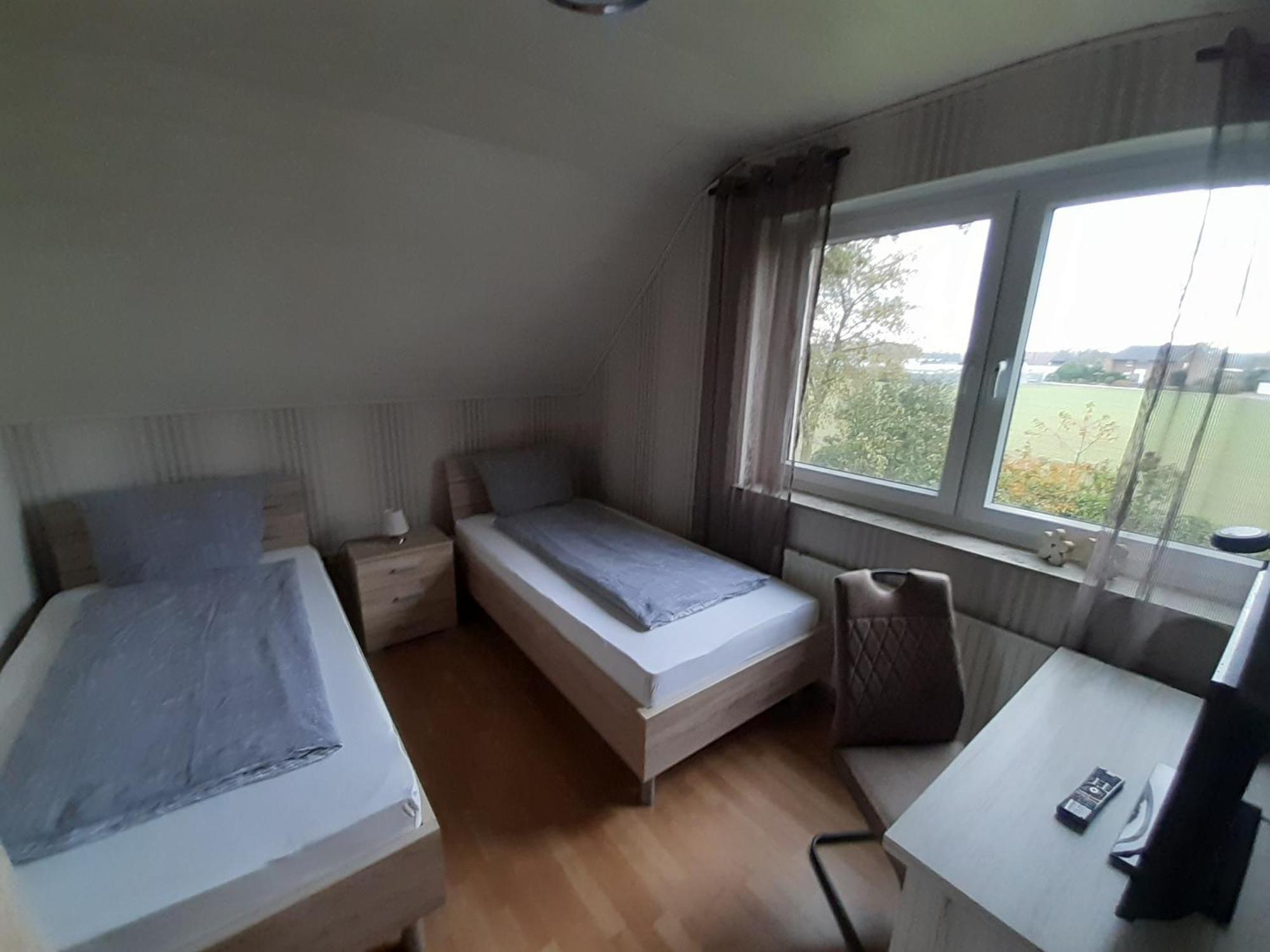 Ferienwohnung Van Den Berg เรส ภายนอก รูปภาพ