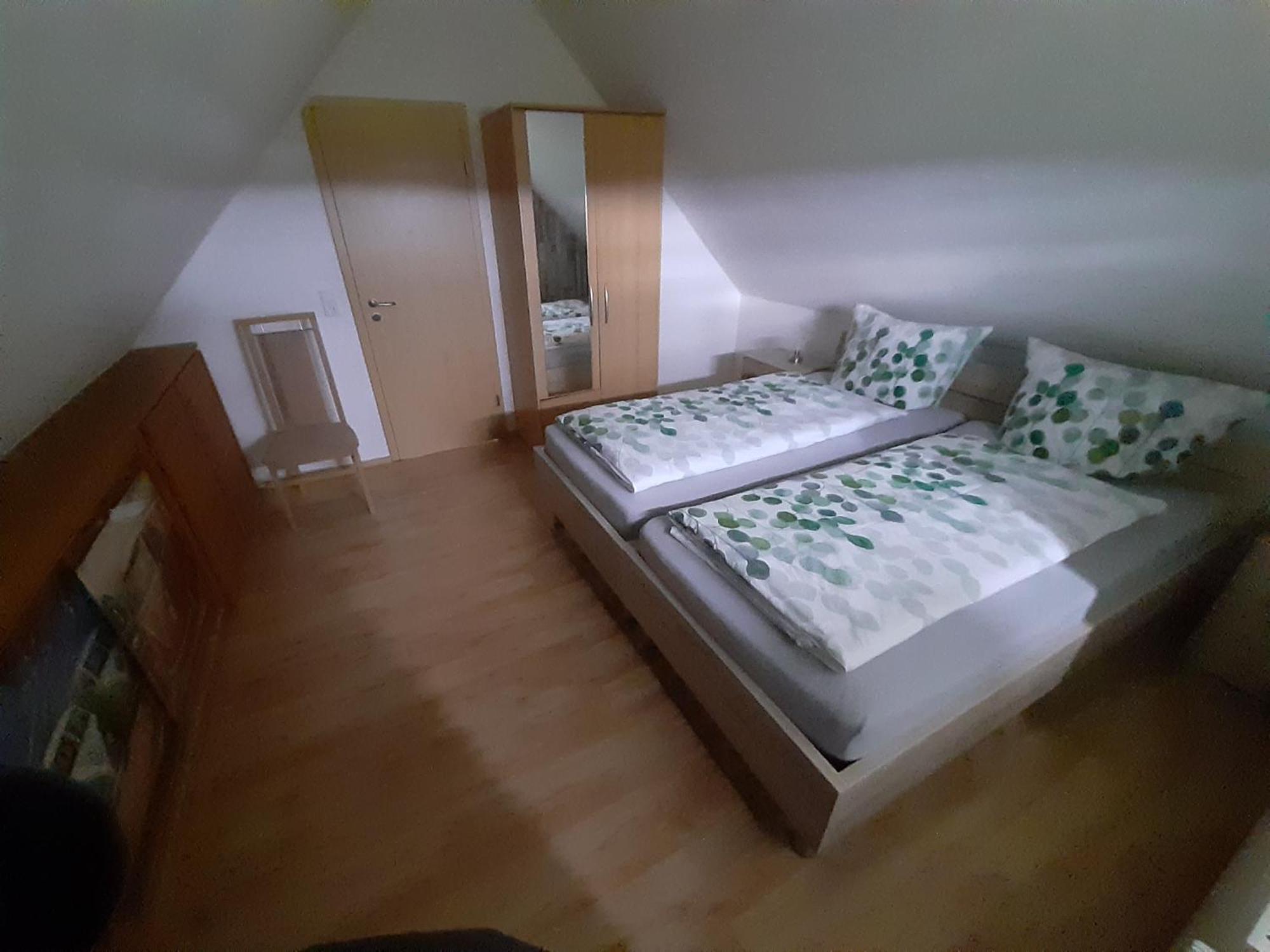 Ferienwohnung Van Den Berg เรส ภายนอก รูปภาพ