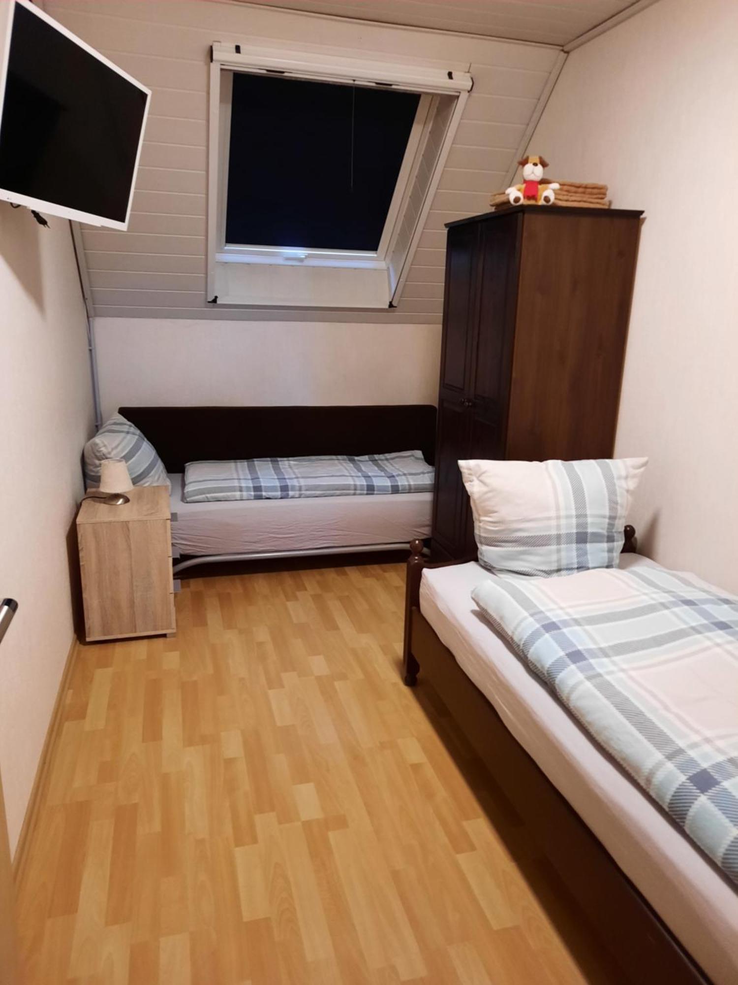 Ferienwohnung Van Den Berg เรส ภายนอก รูปภาพ