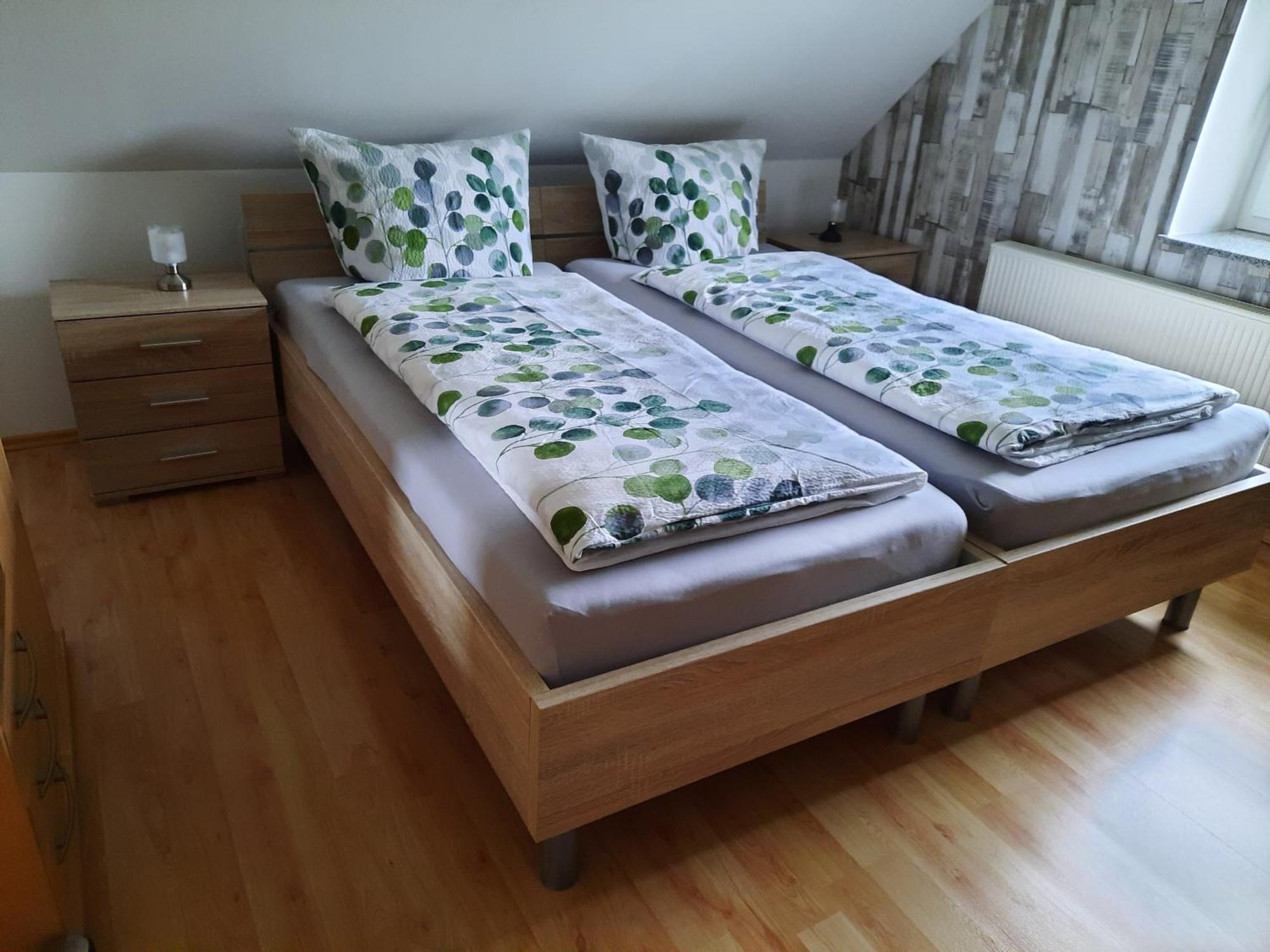 Ferienwohnung Van Den Berg เรส ภายนอก รูปภาพ